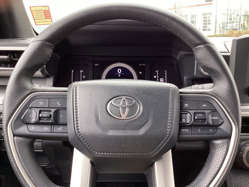 Used 2025 Toyota 4Runner SR5 image 28