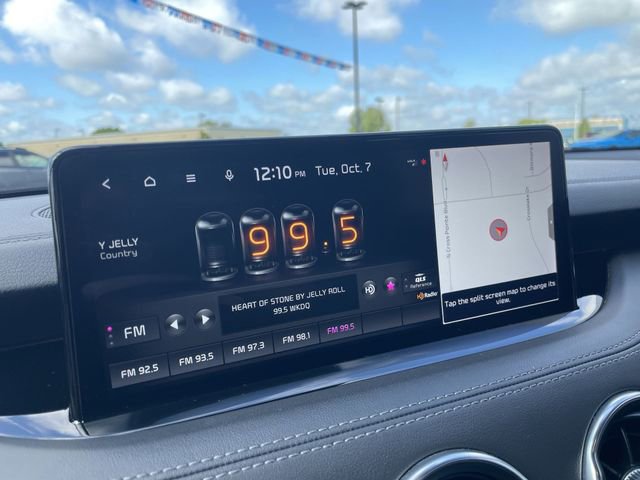 Used 2023 Kia Stinger GT2 image 19