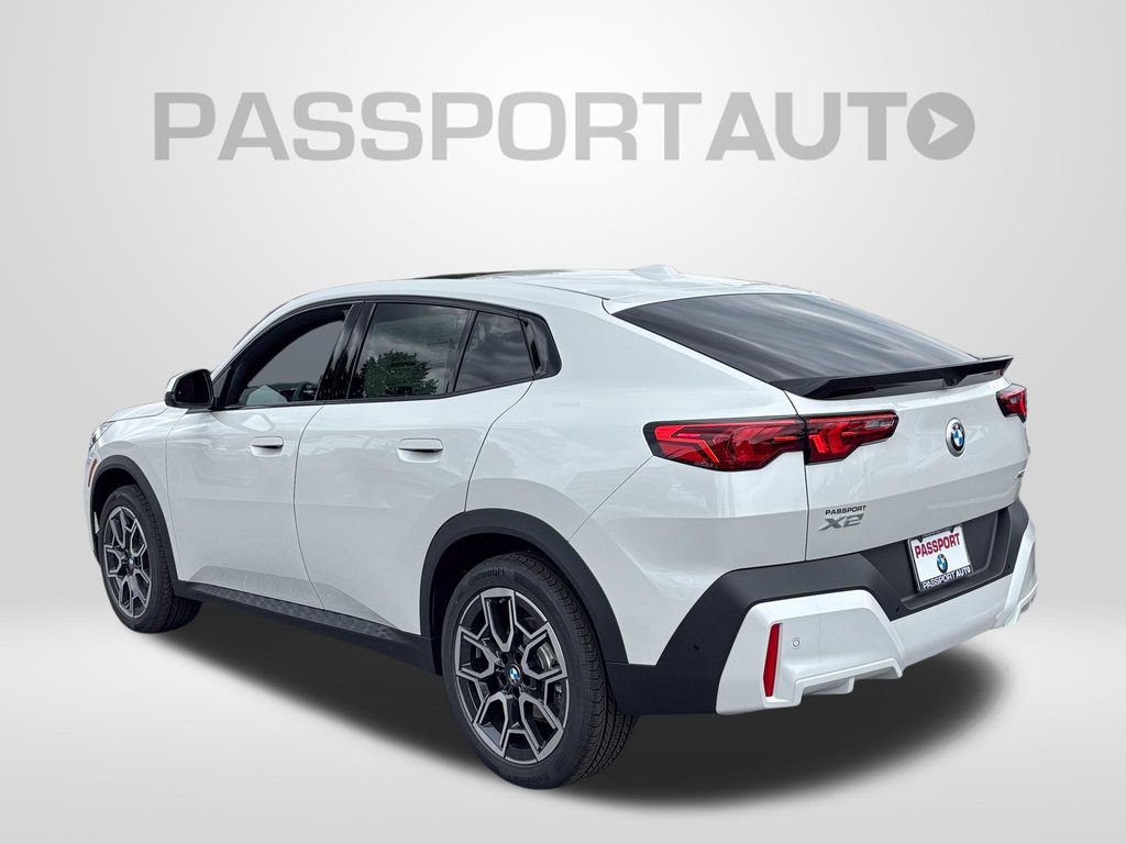 New 2026 BMW X2 xDrive28i w/ Technology Package AWD/4WD image 3