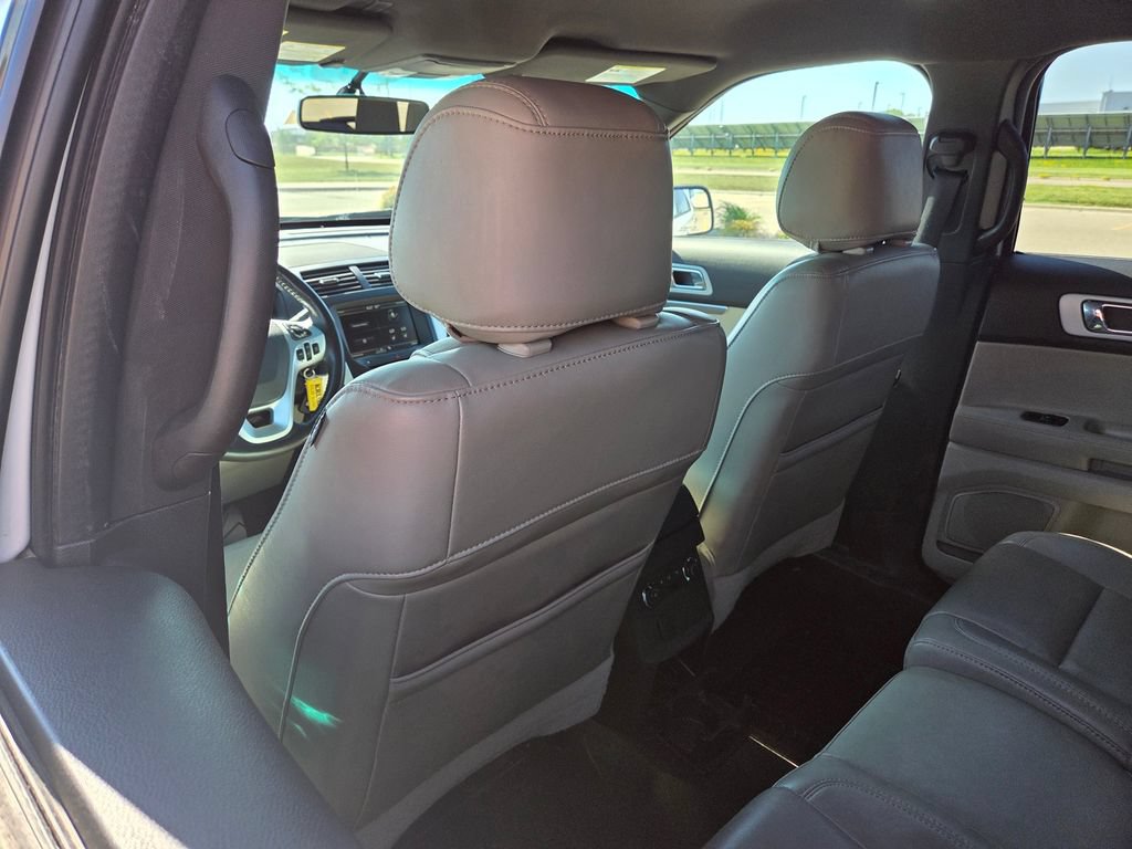 Used 2013 Ford Explorer XLT AWD/4WD image 47