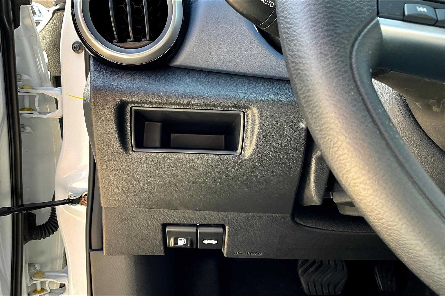 Certified 2025 Nissan Versa SV w/ Trunk Package FWD image 15