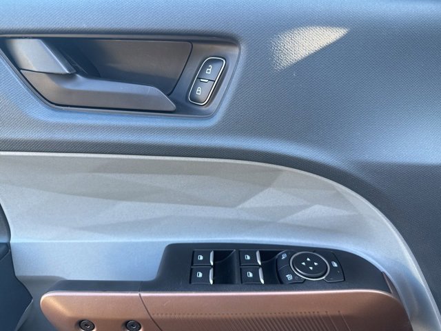 Used 2024 Ford Maverick Lariat image 12