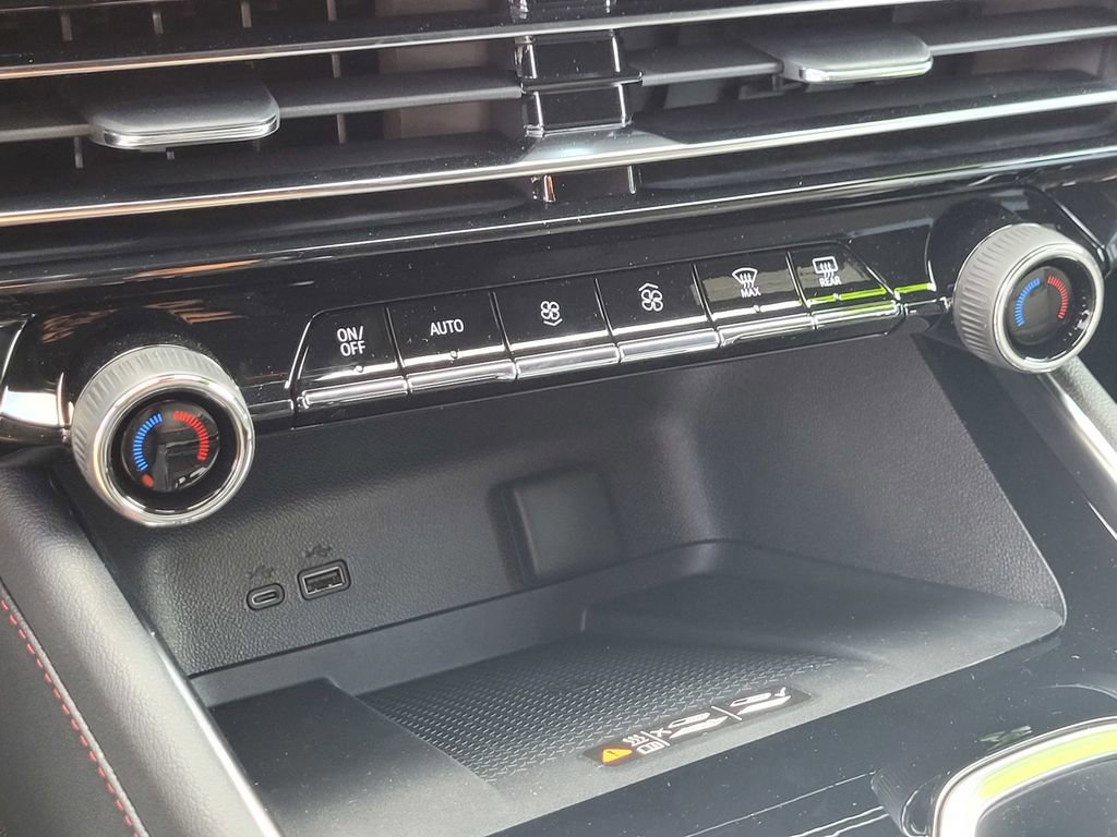 New 2026 Chevrolet Traverse Z71 w/ Enhanced Driving Package image 17