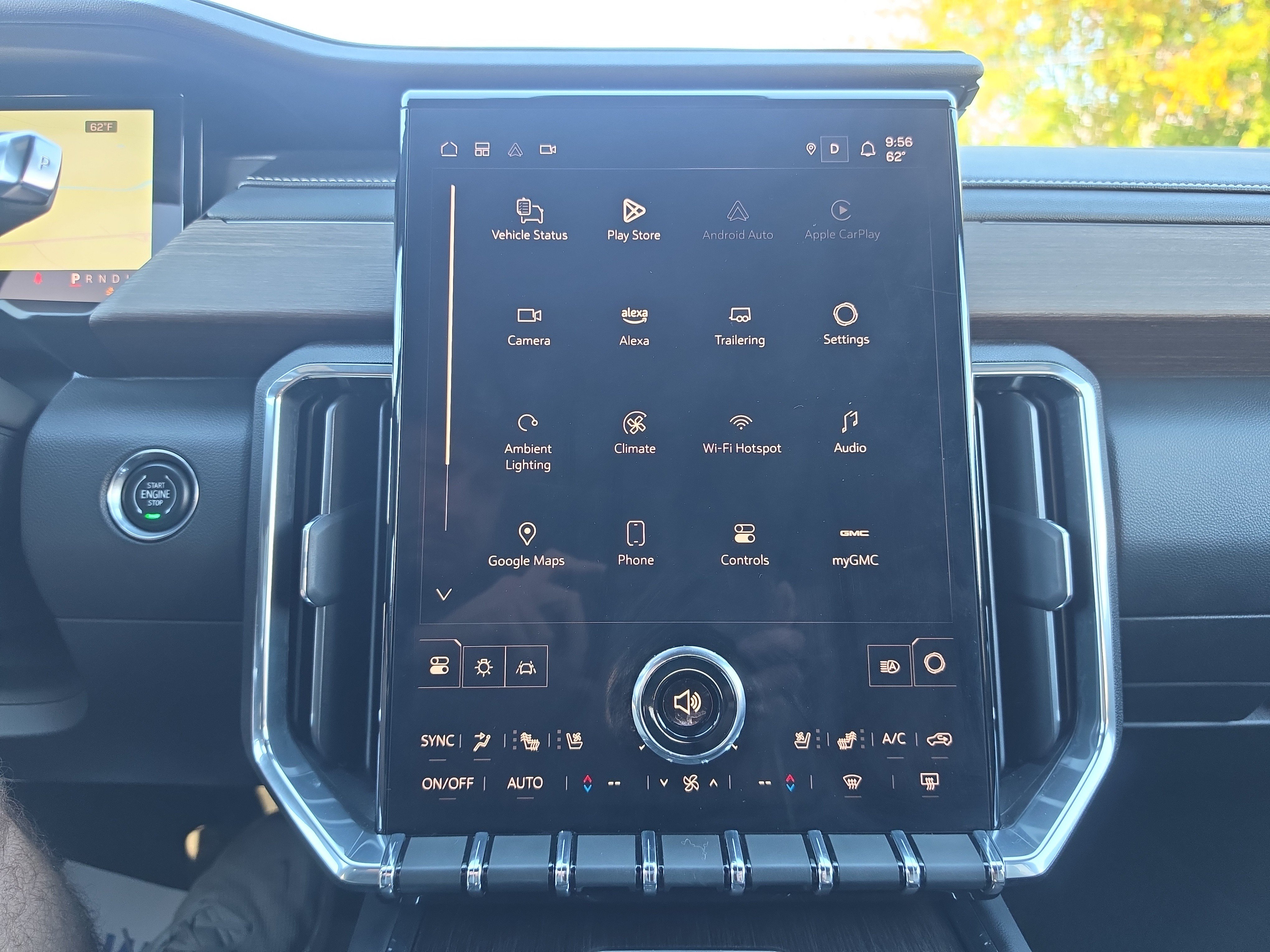 Used 2025 GMC Acadia Denali w/ LPO, Floor Liner Package AWD/4WD image 28