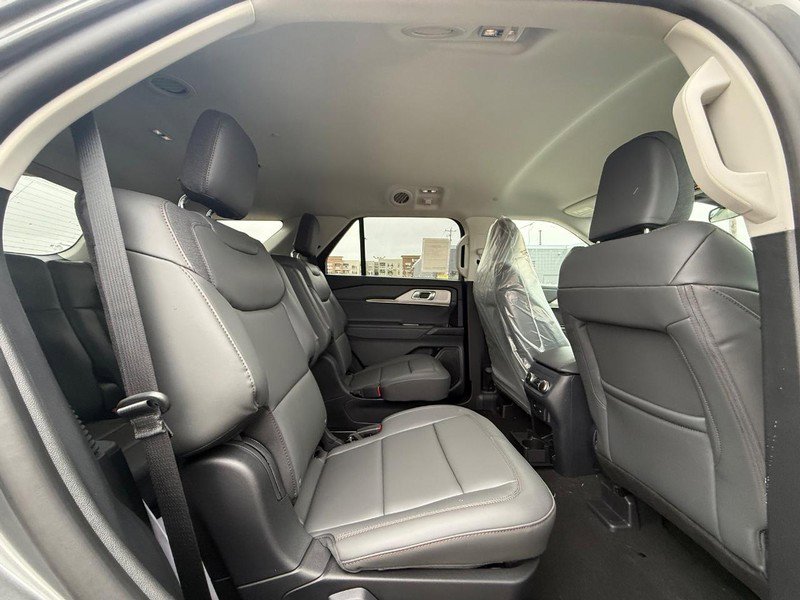 New 2026 Ford Explorer Active image 15