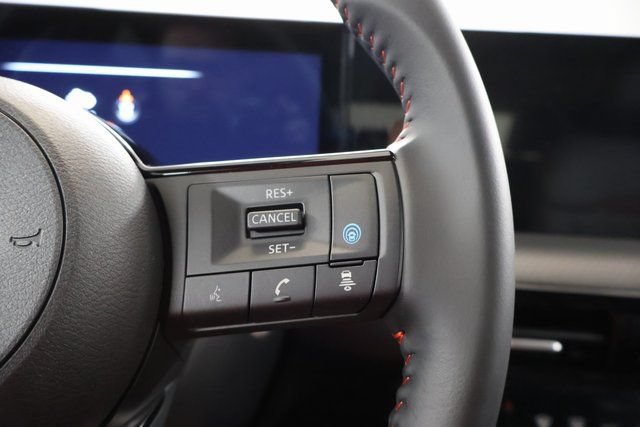 New 2026 Nissan Kicks SR AWD/4WD image 17