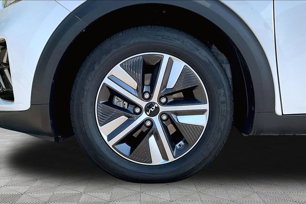 Used 2022 Kia Niro LXS FWD image 25