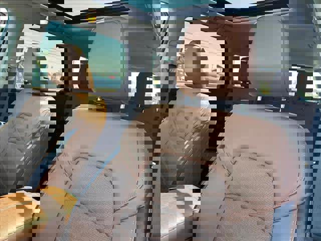 Used 2025 Nissan Pathfinder Platinum w/ Cargo Package image 19