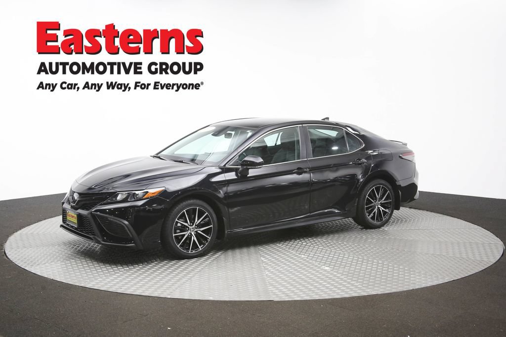 Used 2024 Toyota Camry SE w/ Cold Weather Package FWD image 56