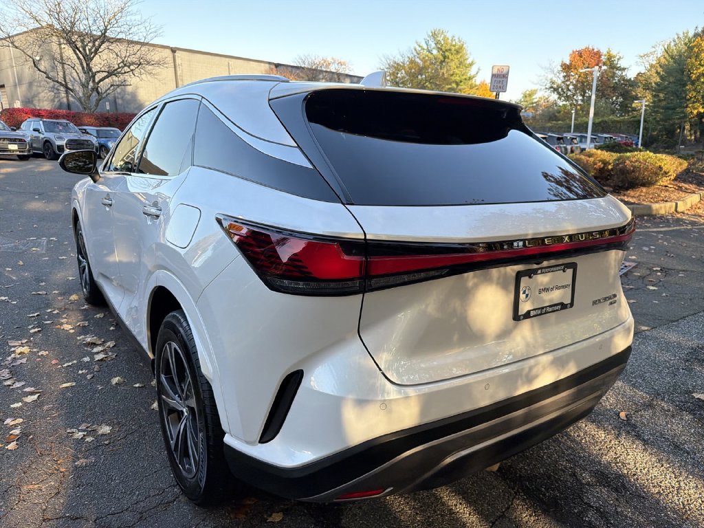 Used 2024 Lexus RX 350h w/ Accessory Package (Z1) AWD/4WD image 12