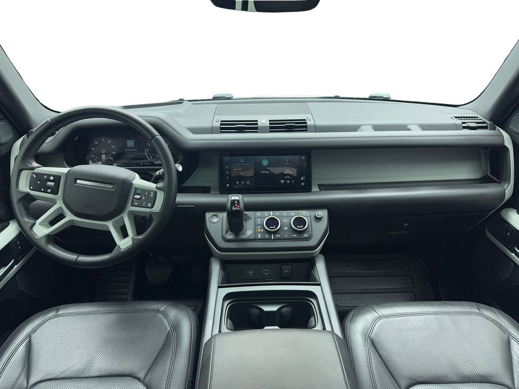 Used 2024 Land Rover Defender 110 S image 21