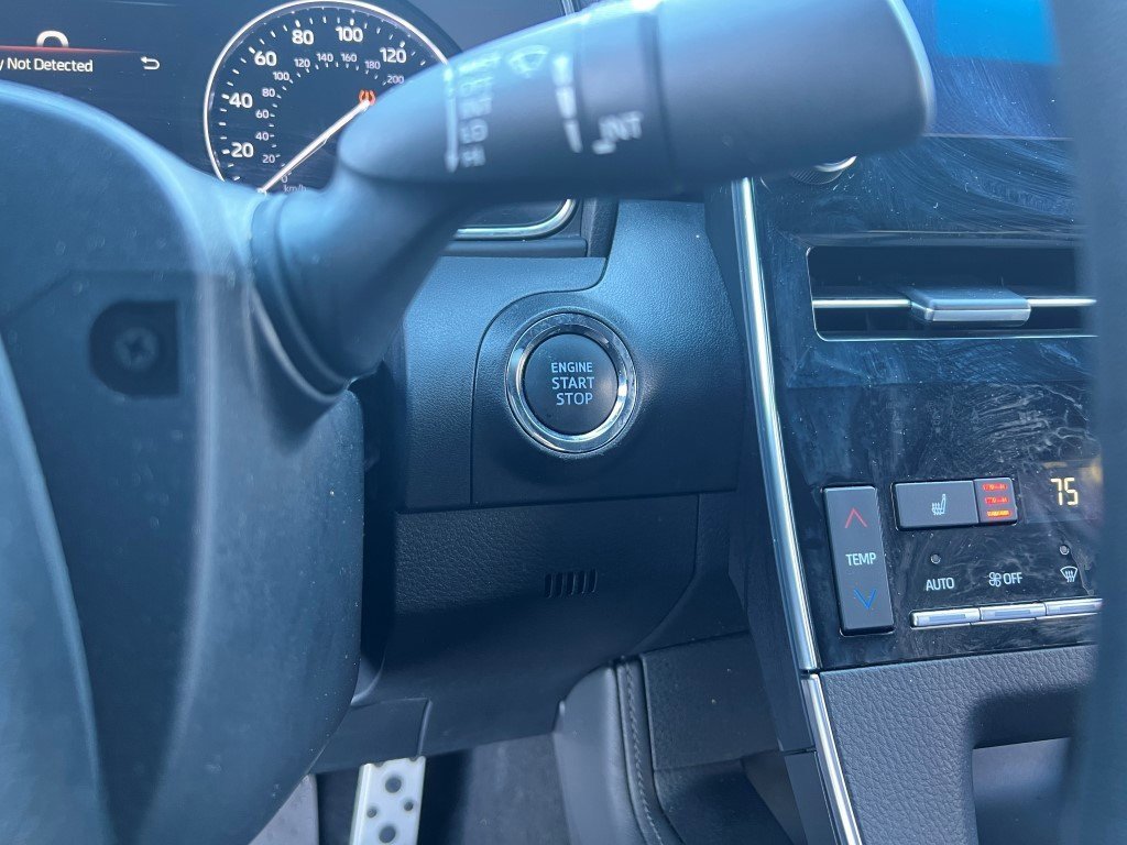 Used 2019 Toyota Avalon XSE w/ All Weather Liner Package image 23