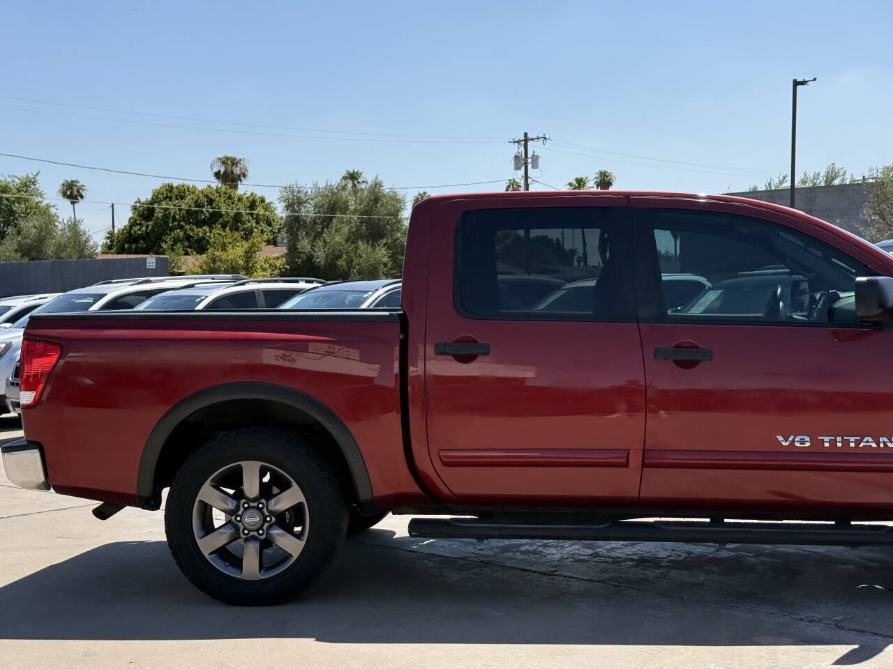 Used 2015 Nissan Titan SV w/ SV Value Truck Package RWD image 20