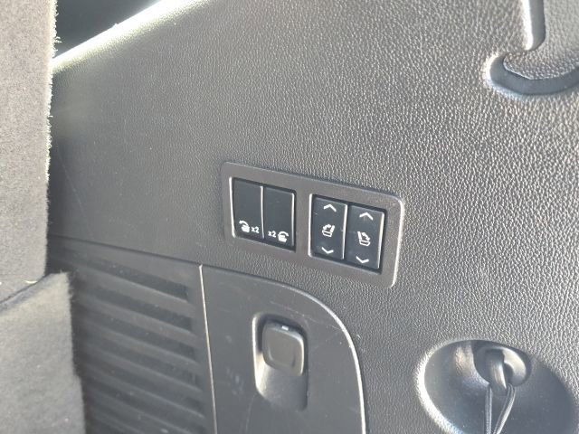 Used 2020 Cadillac Escalade Luxury RWD image 11