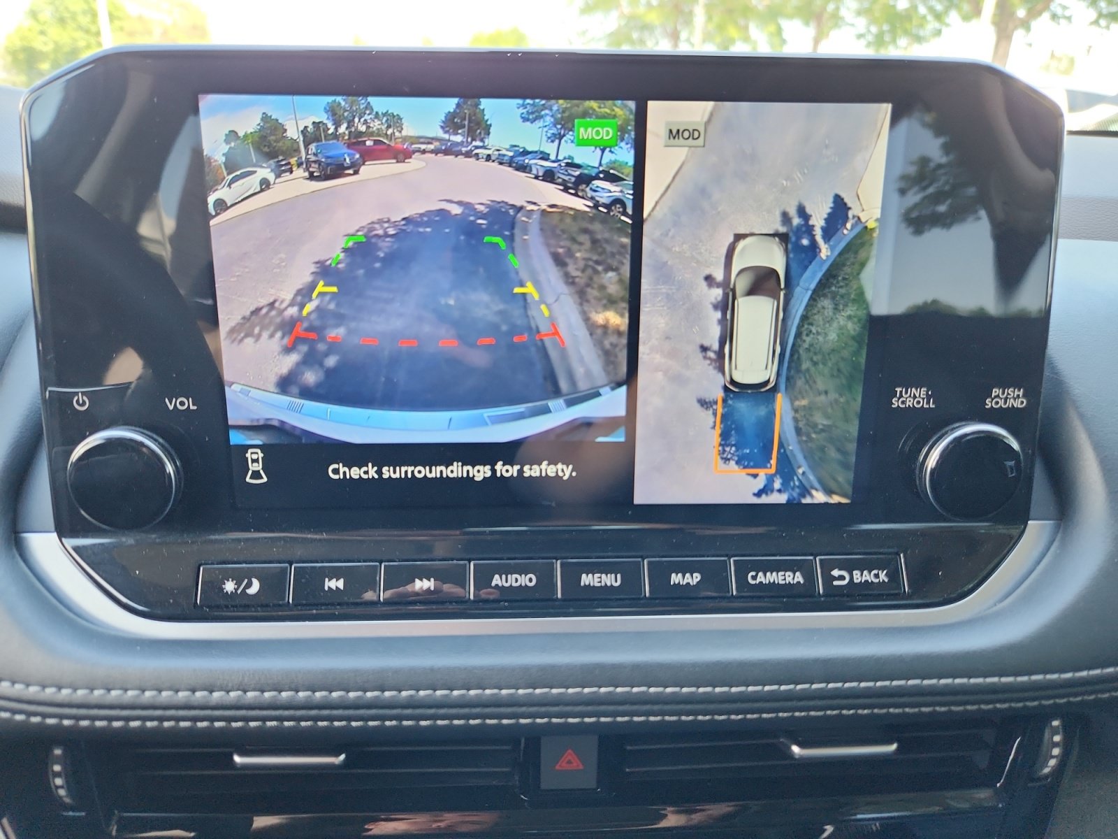Used 2022 Nissan Rogue Platinum w/ Head-Up Display Package AWD/4WD image 27