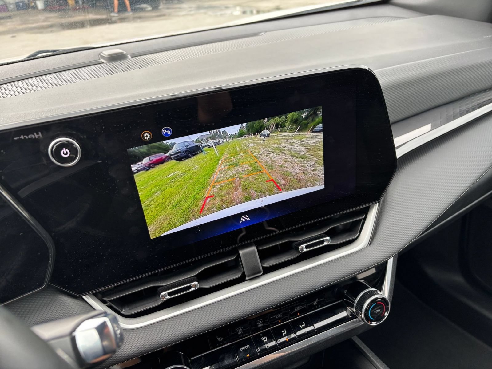 Used 2025 Chevrolet Equinox LT FWD image 25