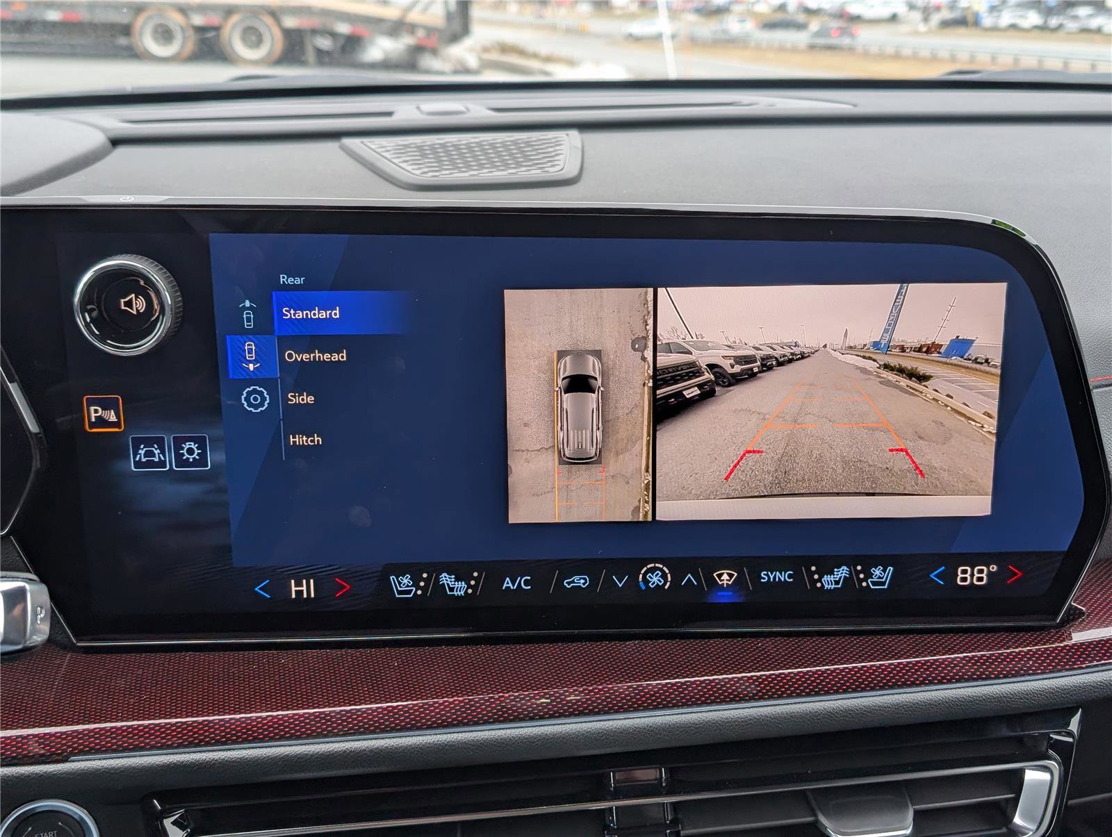 New 2026 Chevrolet Traverse RS w/ LPO, Floor Liner Package image 27