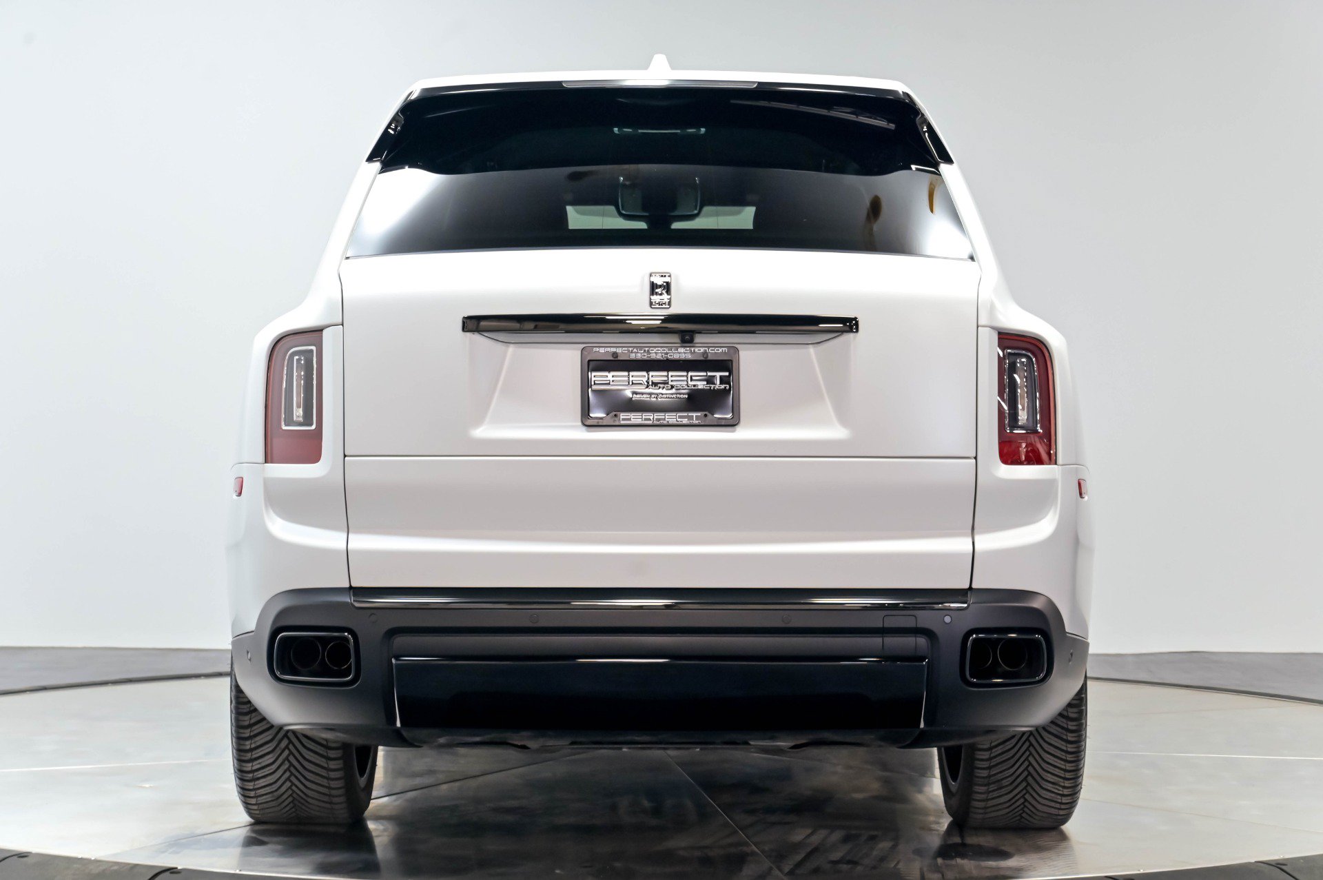 Used 2021 Rolls-Royce Cullinan Black Badge AWD/4WD image 58