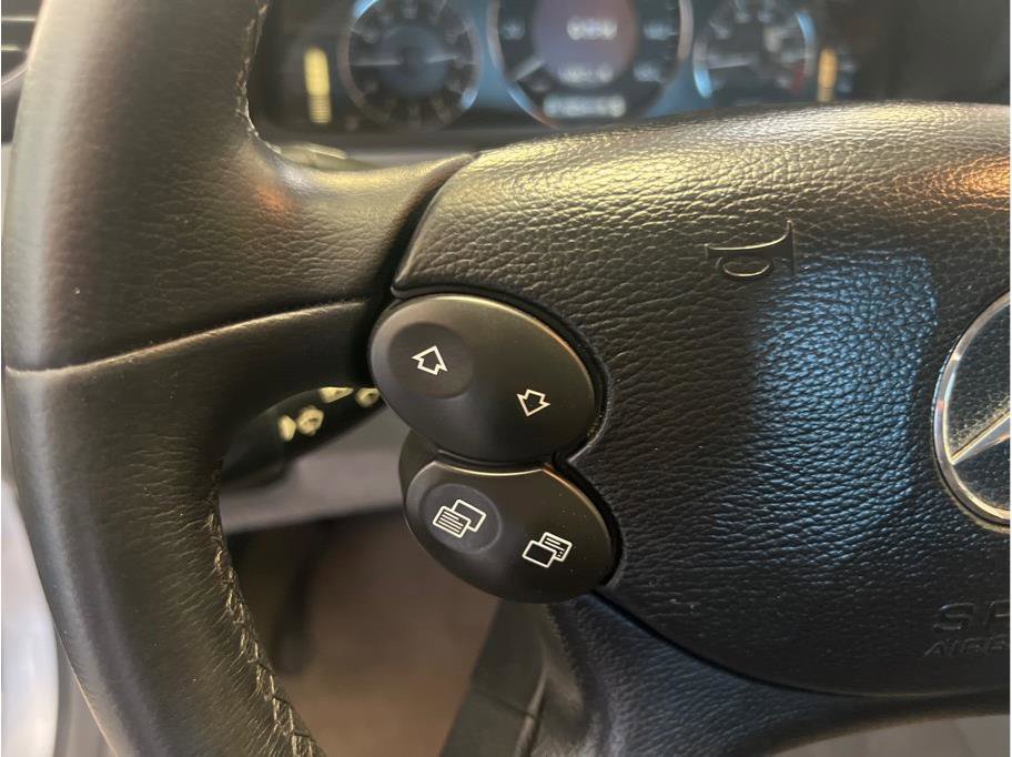 Used 2008 Mercedes-Benz CLK 350 Cabriolet image 13