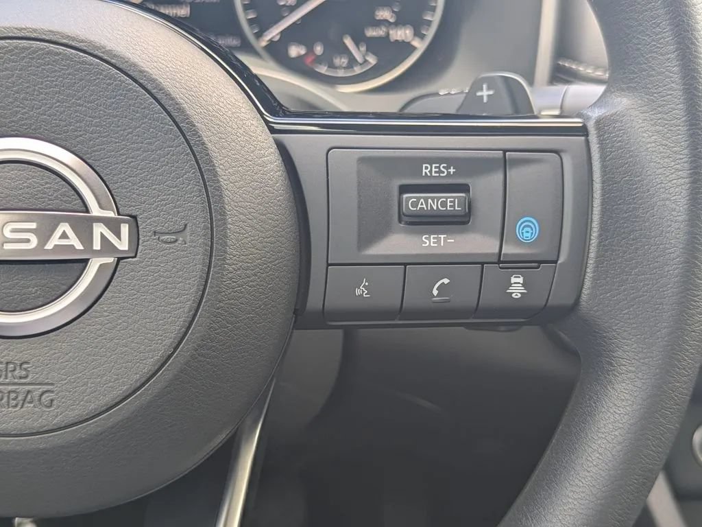 Certified 2023 Nissan Rogue SV FWD image 20