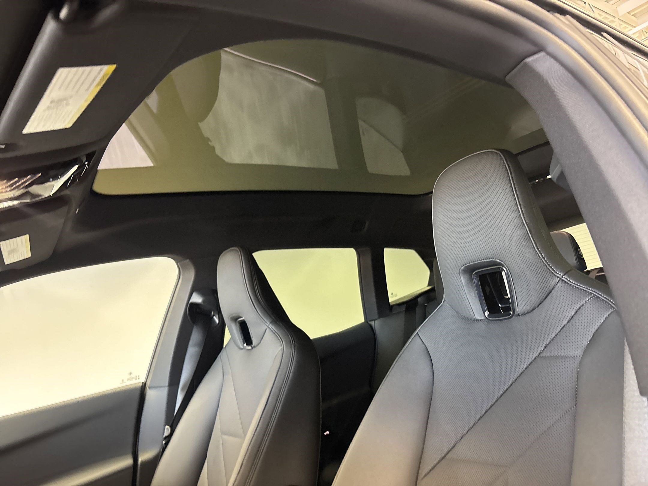 New 2026 BMW iX xDrive60 w/ Premium Package image 15