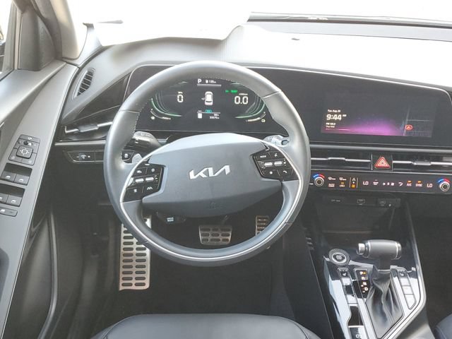 Certified 2024 Kia Niro EX Touring FWD image 13