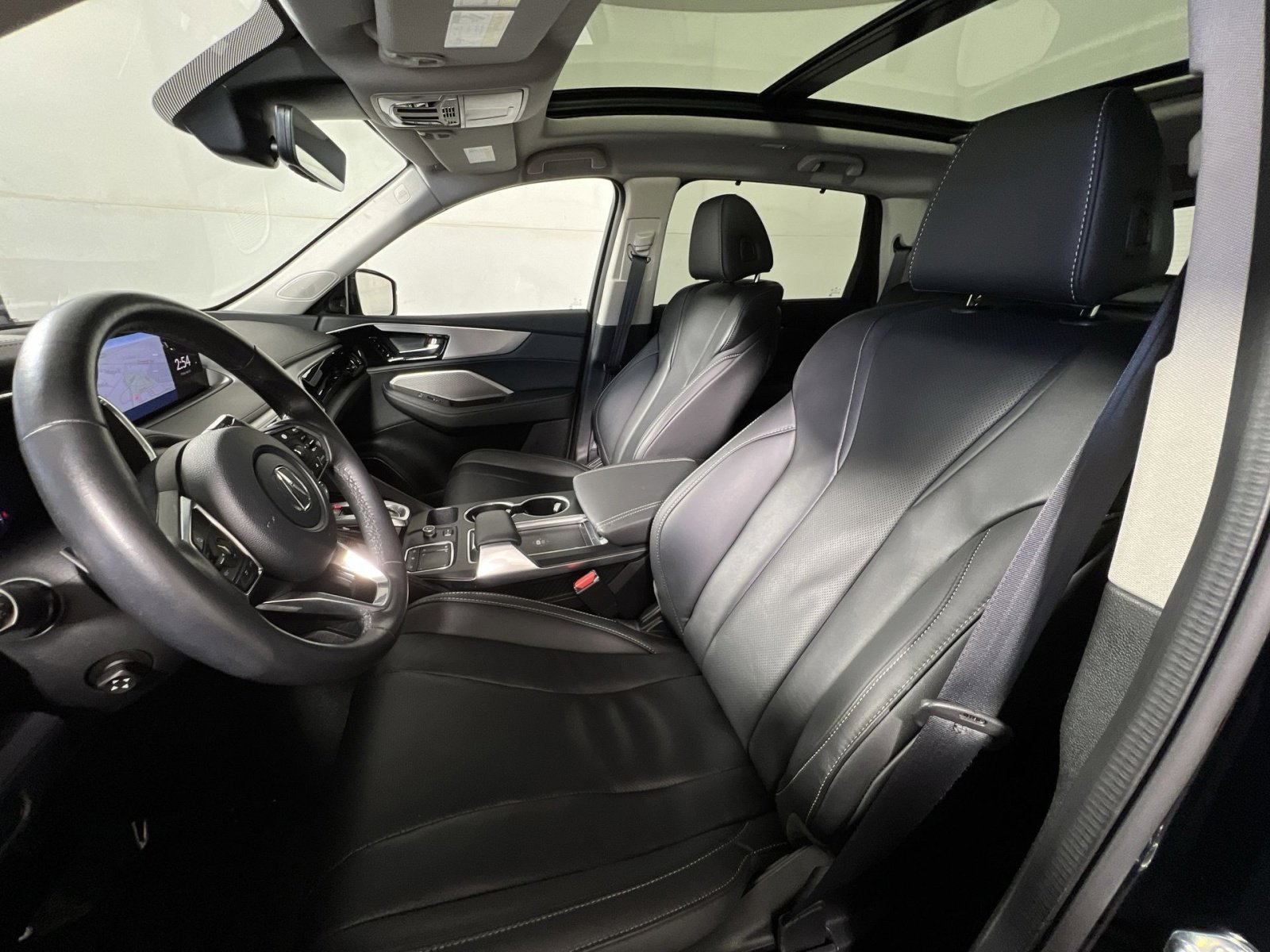 Used 2023 Acura MDX SH-AWD w/ Technology Package image 13