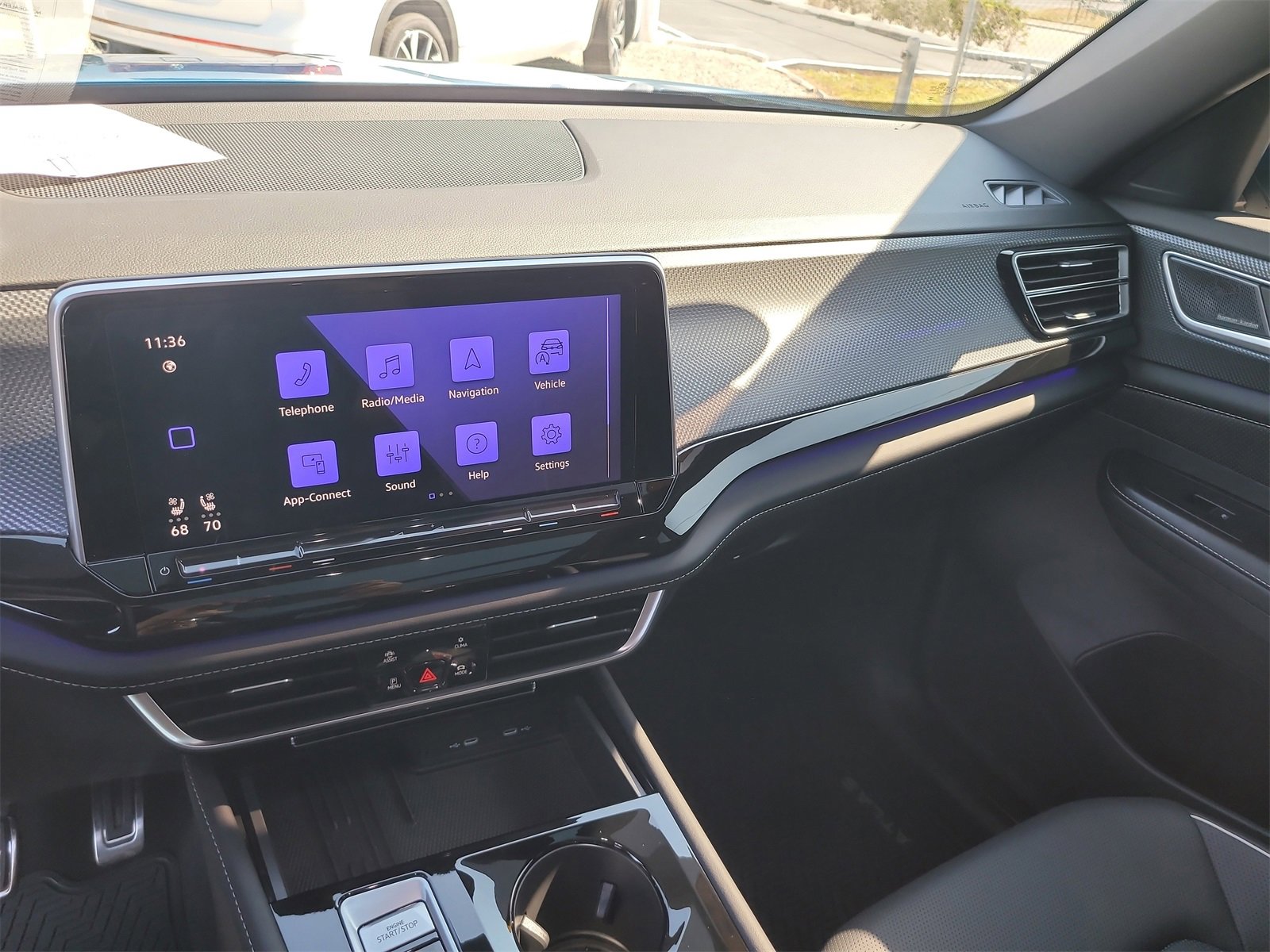 Used 2025 Volkswagen Atlas Cross Sport SEL Premium R-Line image 22