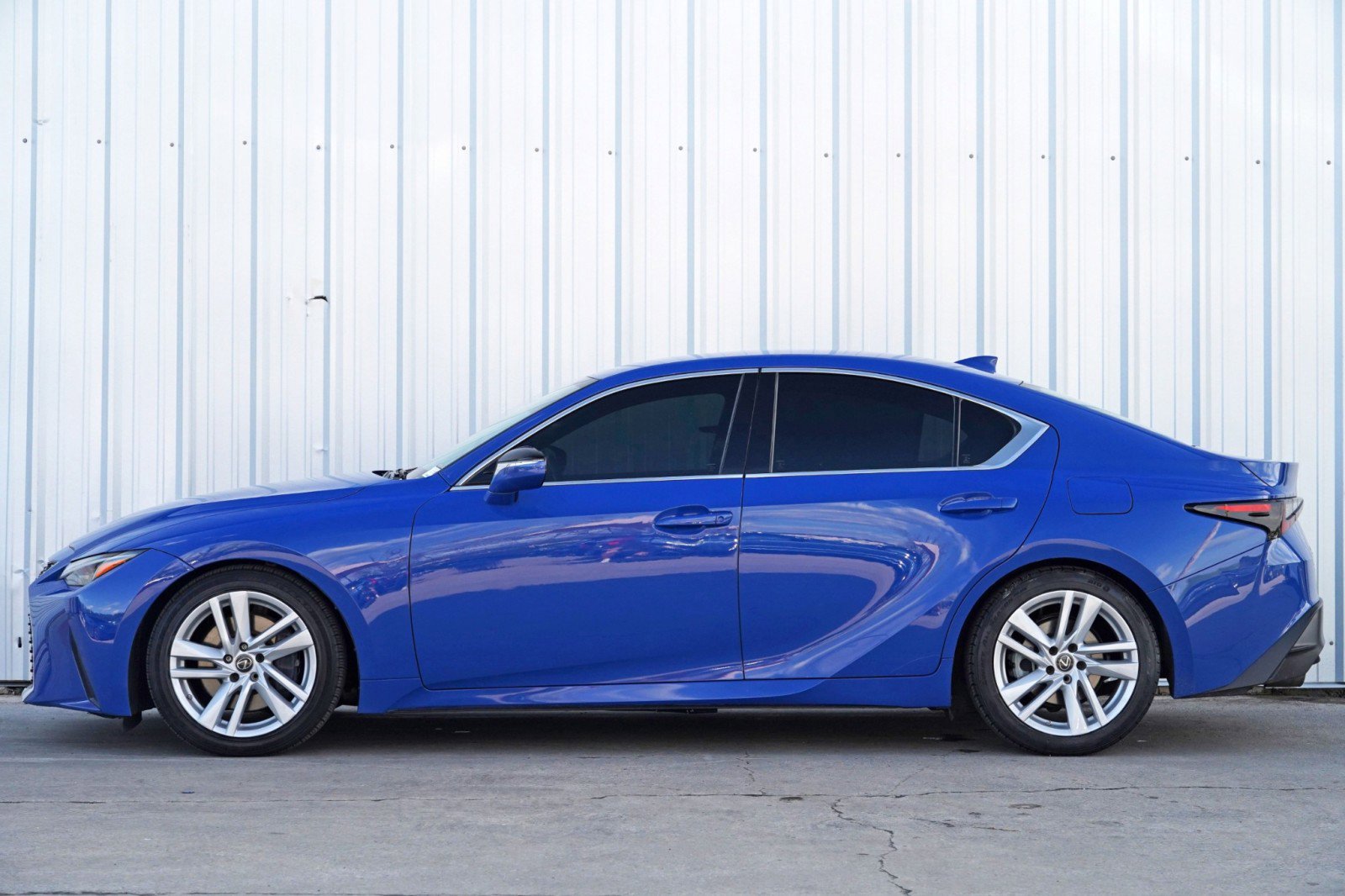 Used 2022 Lexus IS 300 w/ Accessory Package RWD image 8