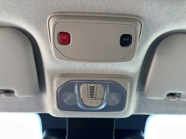 New 2024 RAM ProMaster 3500 w/ Quick Order Package 22G SLT image 15