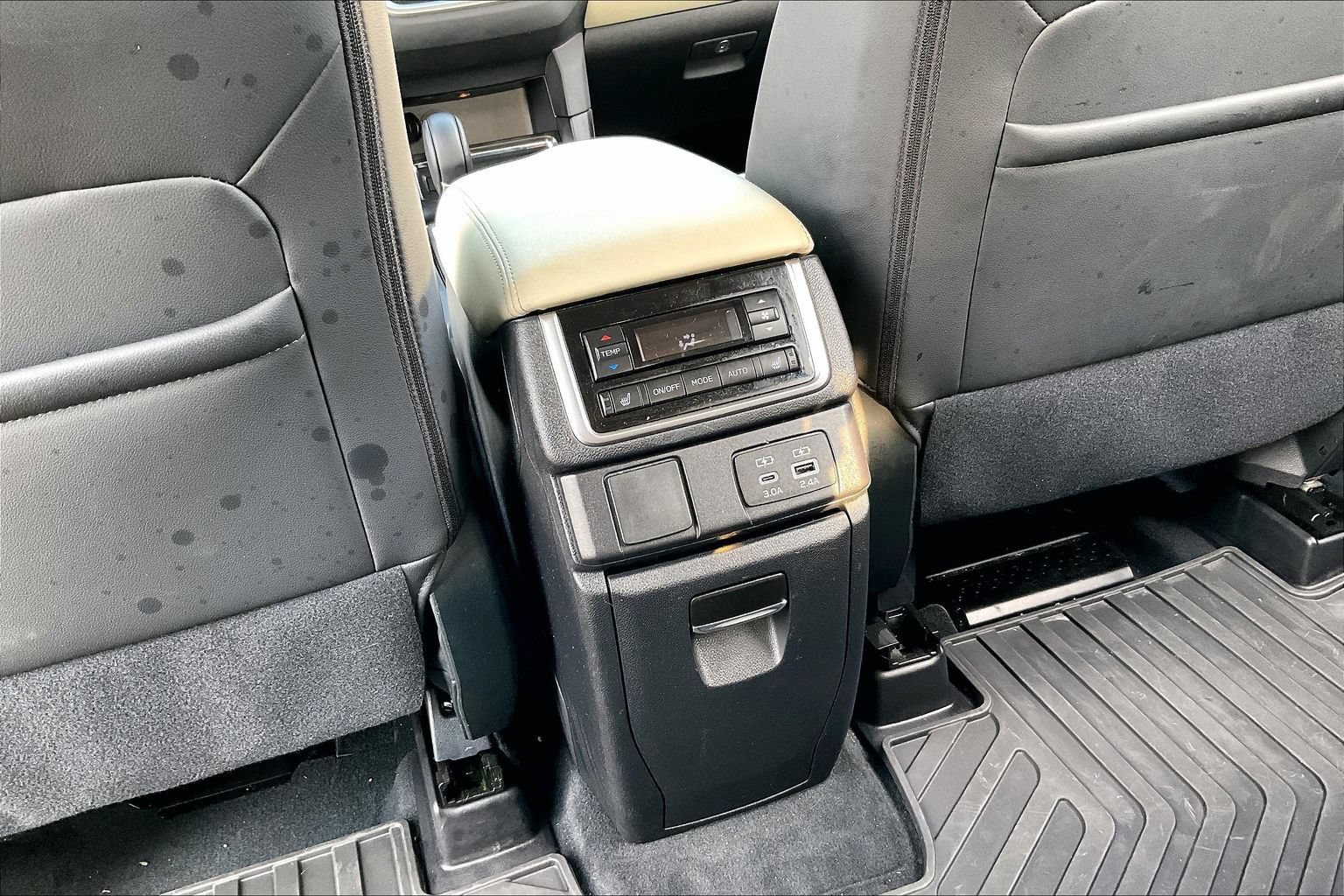 Used 2025 Subaru Ascent Limited AWD/4WD image 23