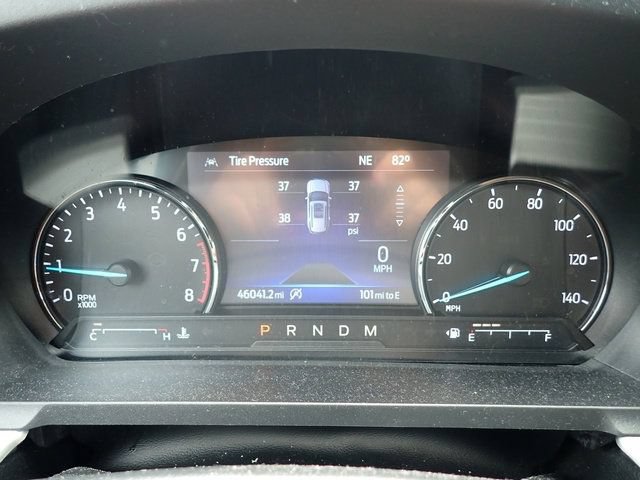 Used 2020 Ford Explorer XLT w/ Equipment Group 202A AWD/4WD image 16