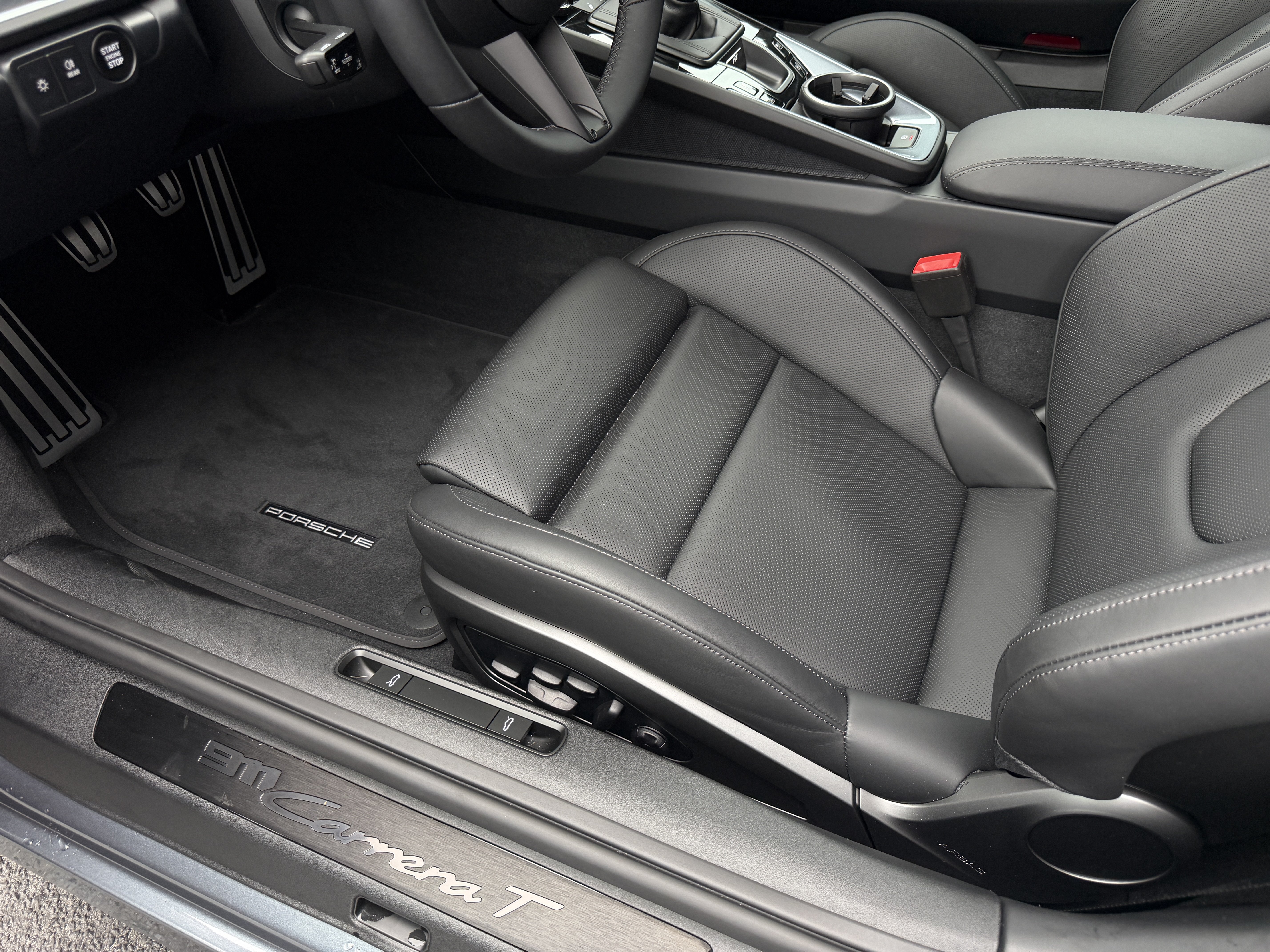 Certified 2026 Porsche 911 Carrera T RWD image 14