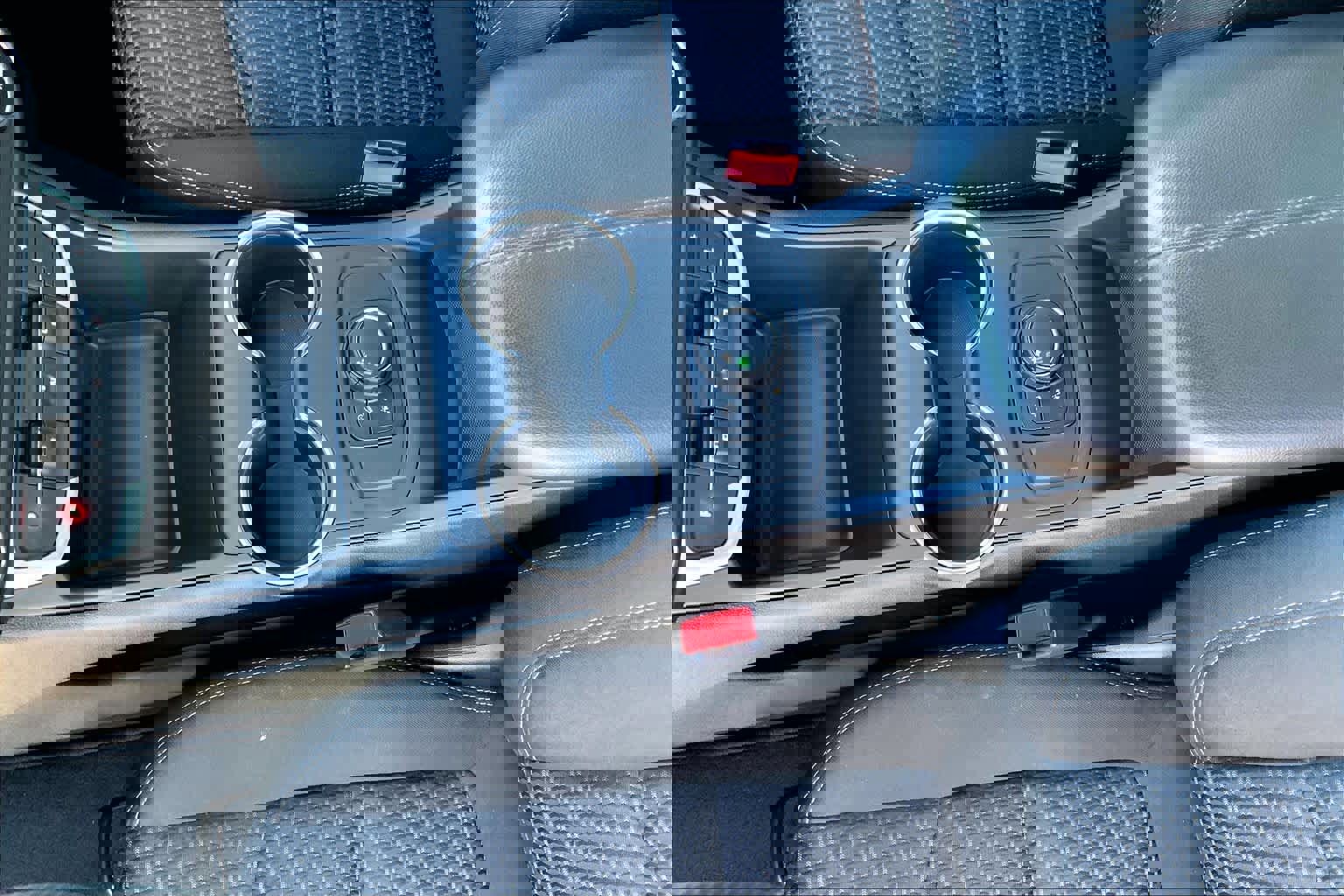 Certified 2023 GMC Terrain SLE image 14