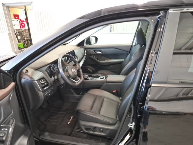 Certified 2023 Nissan Rogue SV w/ SV Premium B Package AWD/4WD image 9