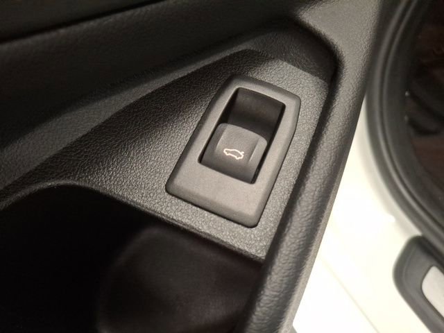 Used 2022 BMW 330i xDrive Sedan w/ Premium Package 2 image 15