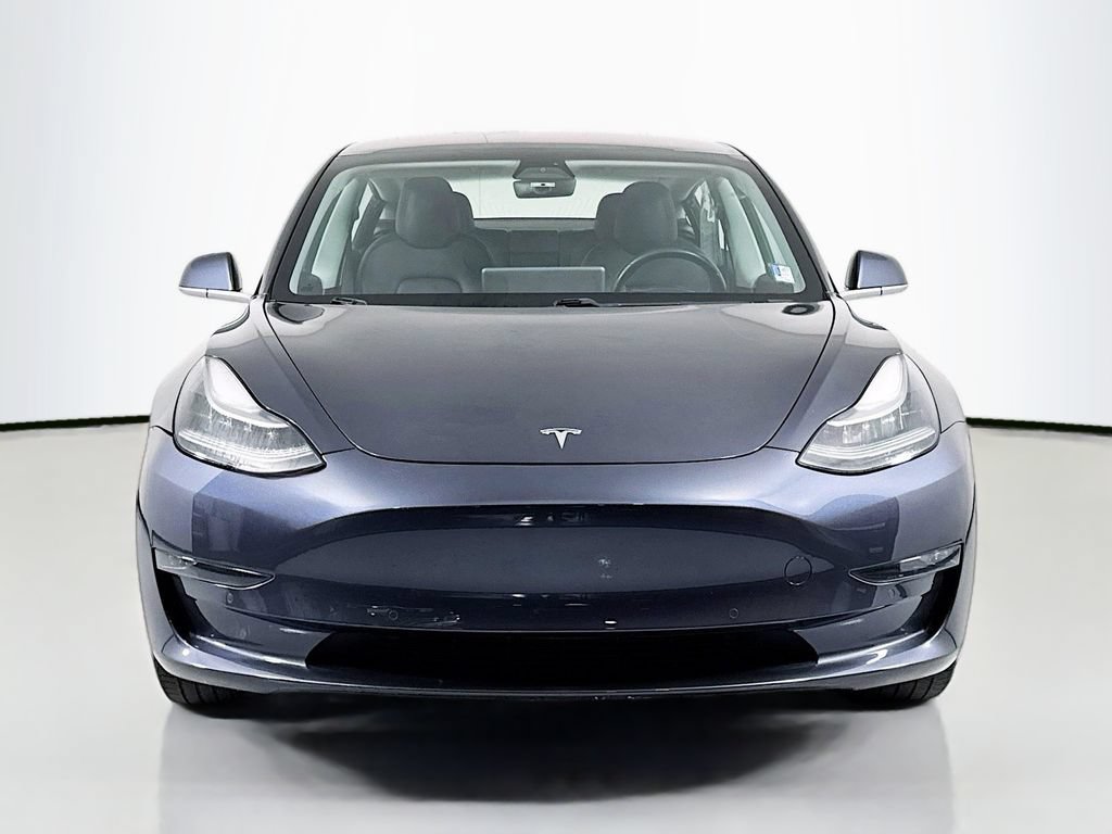 Used 2018 Tesla Model 3 Mid Range RWD image 2