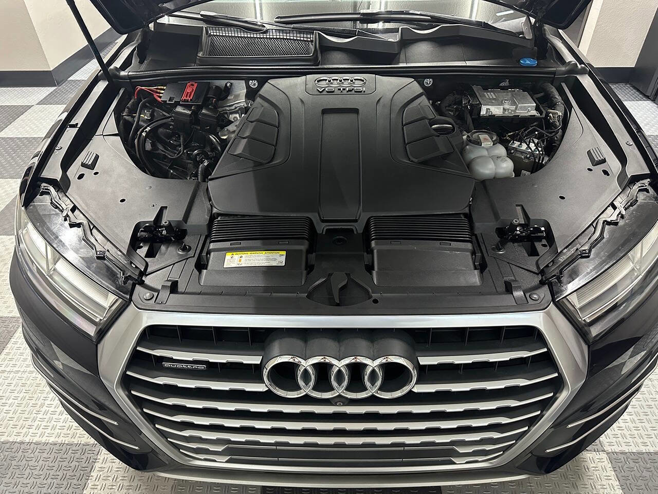 Used 2017 Audi Q7 3.0T Prestige AWD/4WD image 45