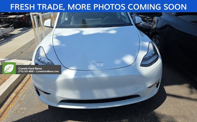 Used 2023 Tesla Model Y Long Range AWD/4WD image 2