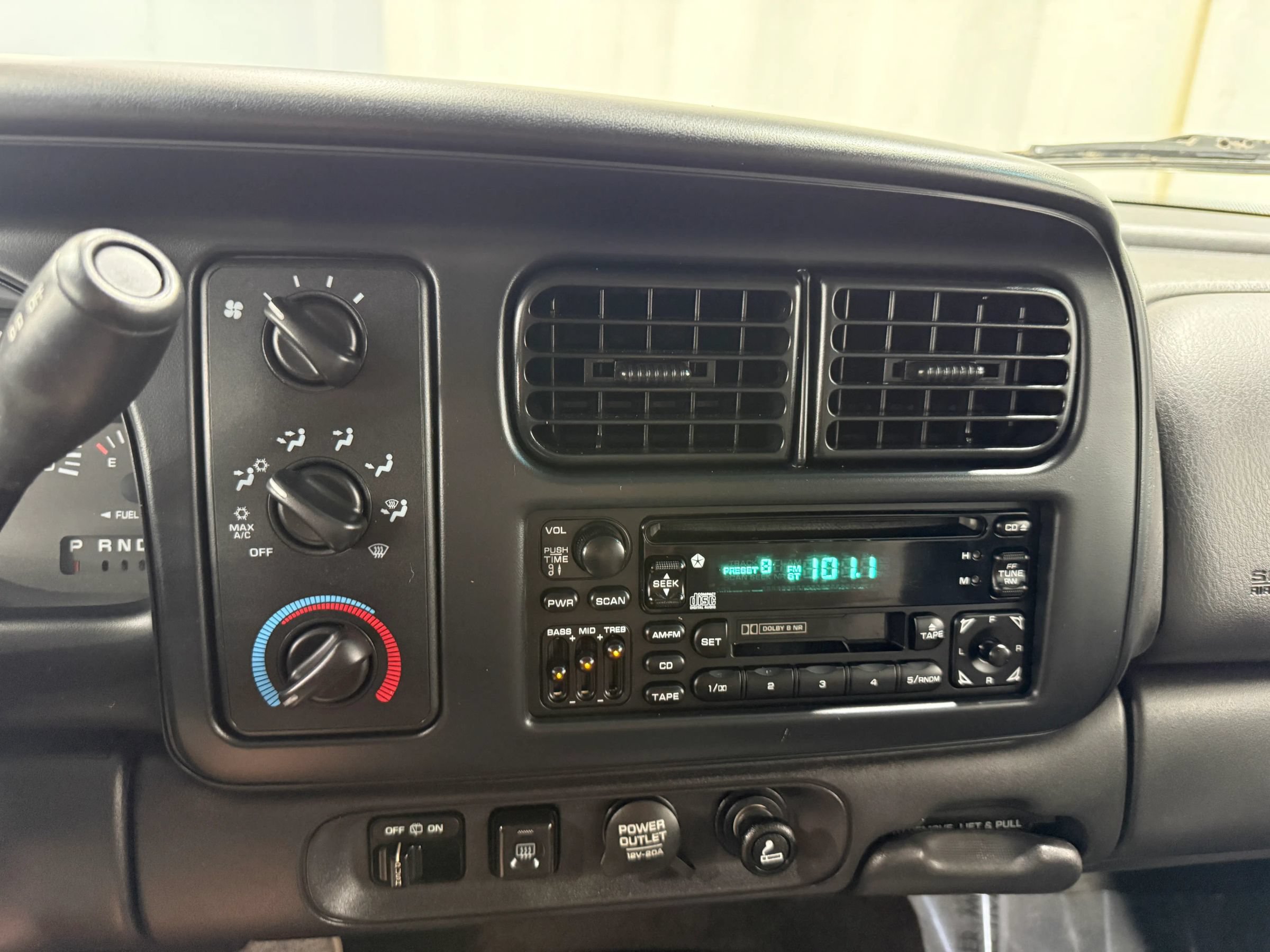 Used 2000 Dodge Durango 4WD image 61