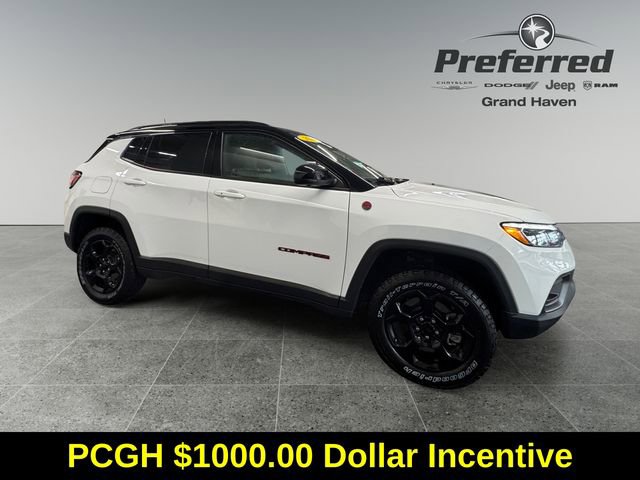 Used 2023 Jeep Compass Trailhawk w/ Trailhawk Elite Group image 8