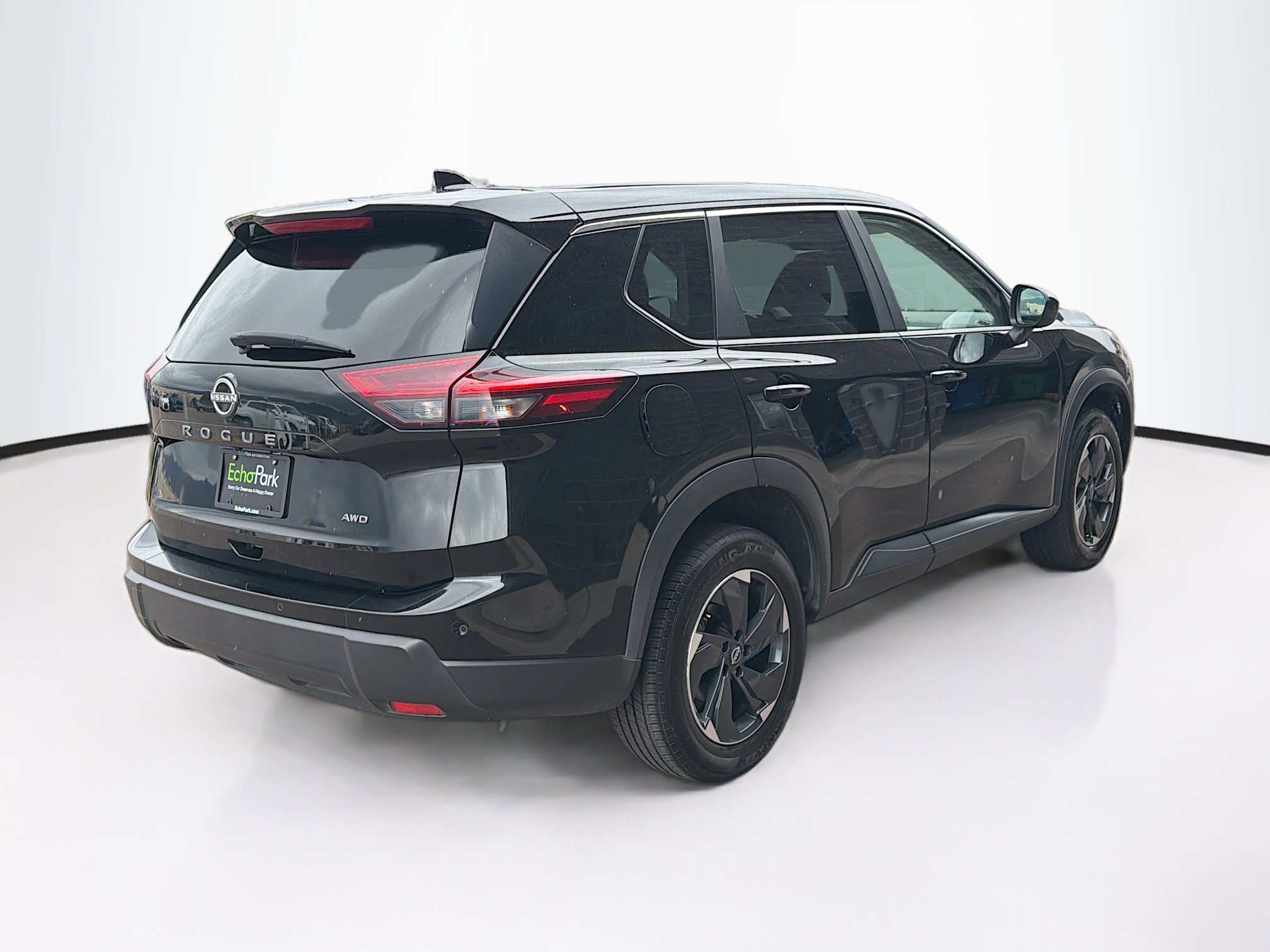 Used 2025 Nissan Rogue SV AWD/4WD image 9