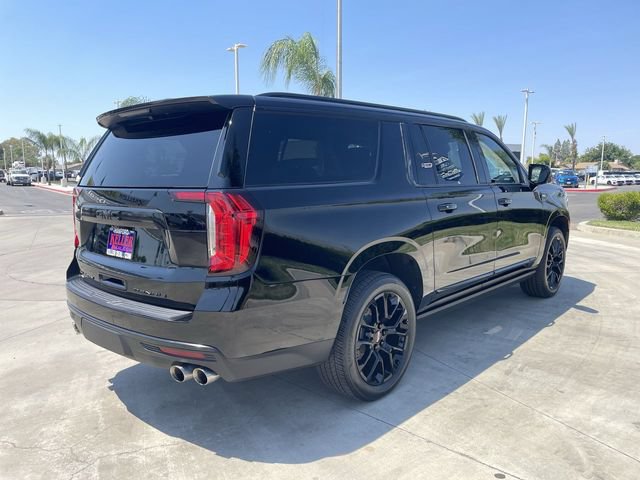 Used 2023 GMC Yukon XL Denali w/ Denali Reserve Package AWD/4WD image 8