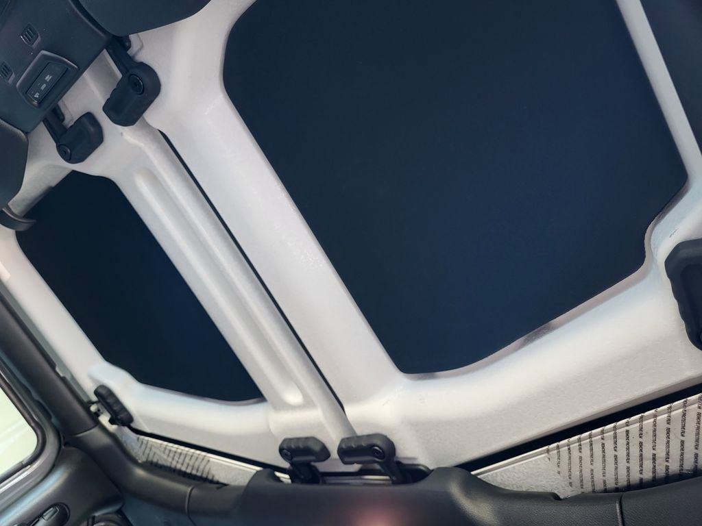 Used 2023 Jeep Wrangler Sahara w/ Cold Weather Group image 23