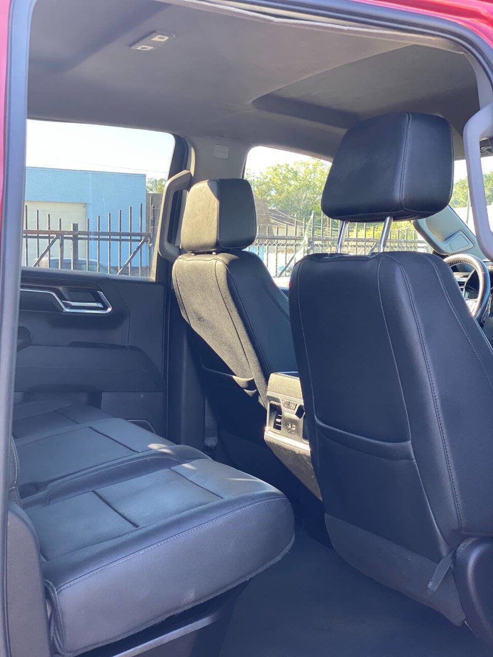 Used 2023 GMC Sierra 1500 SLT w/ SLT Premium Plus Package image 8