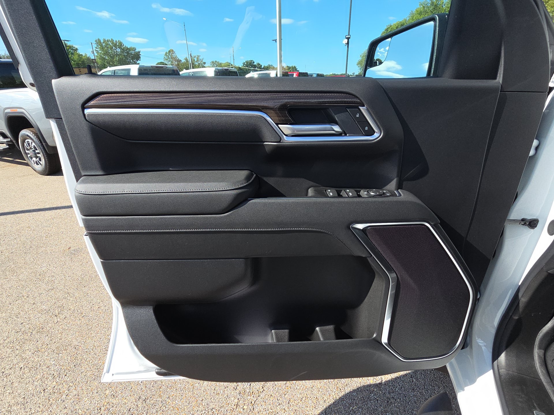 New 2026 Chevrolet Silverado 1500 RST w/ RST Select Package AWD/4WD image 13