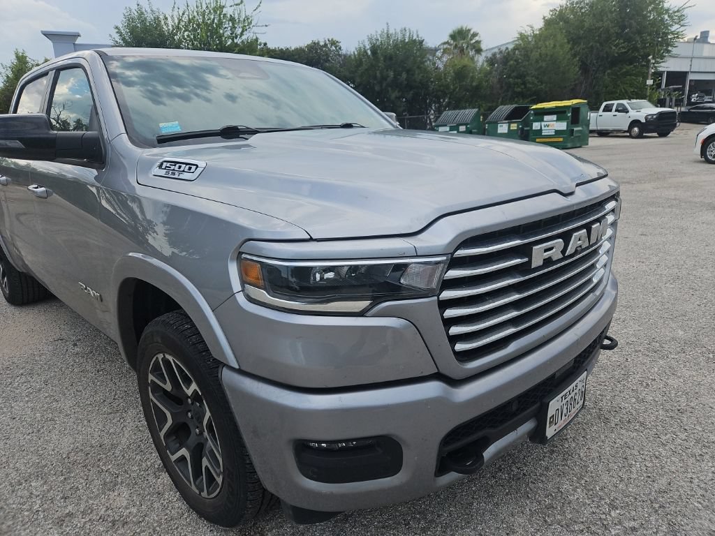 Used 2025 RAM 1500 Laramie w/ Laramie Southwest Edition AWD/4WD image 4