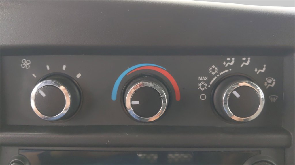 Used 2019 Chevrolet Express 3500 Extended w/ Driver Convenience Package image 25