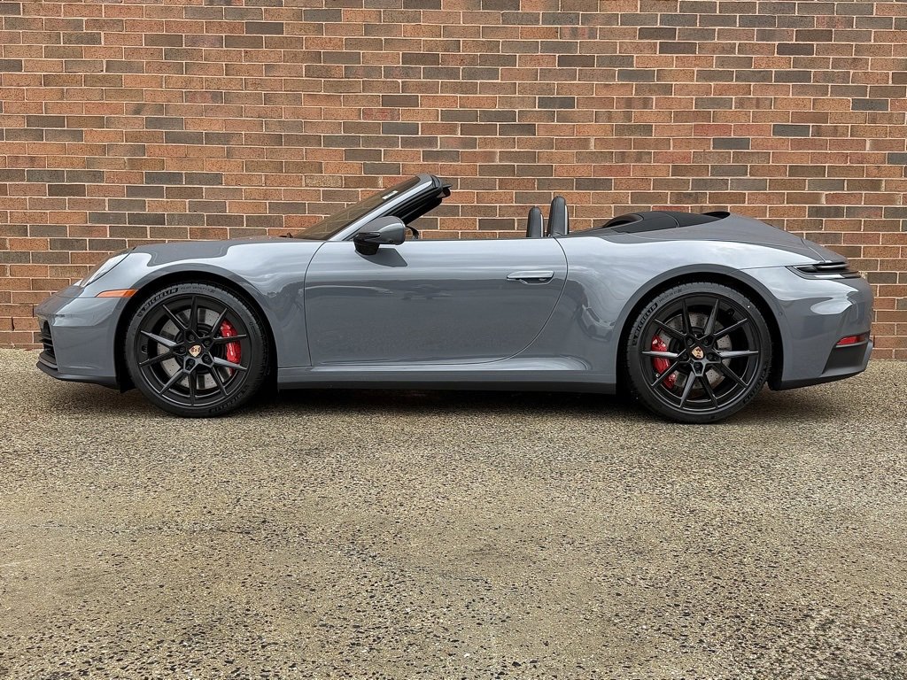 New 2026 Porsche 911 Carrera 4S image 2