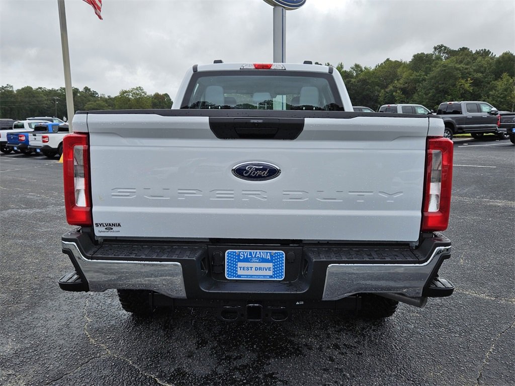 New 2026 Ford F250 4x4 Crew Cab Super Duty image 10